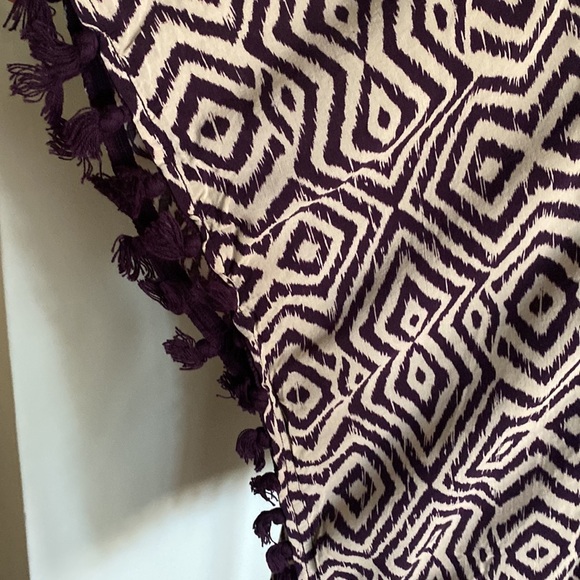 EUC Victoria’s Secret Beach Cover-Up with tassels Sz M - Picture 5 of 9